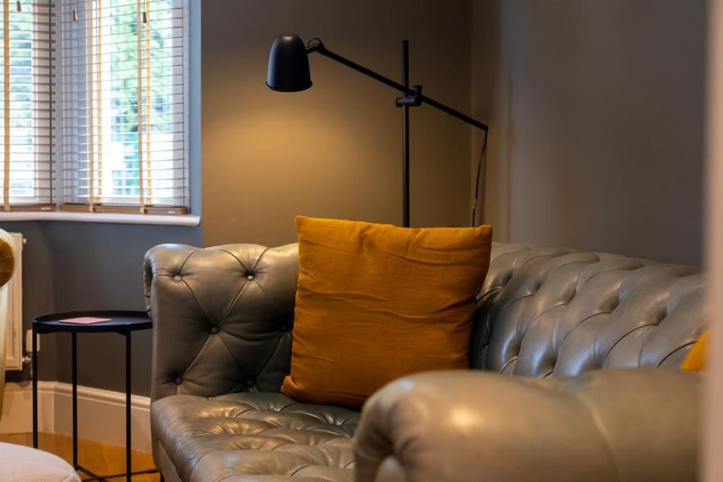 Hereford - Clifton Villa - Beautifully Presented House Located A Short Walk From City Centre - Sleeps 6 Guests - Perfect For Exploring Hereford - Hosted By Rentmyhouse Buitenkant foto