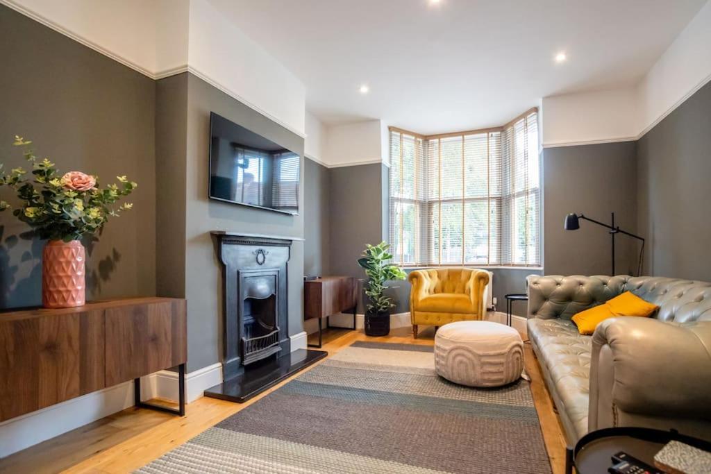 Hereford - Clifton Villa - Beautifully Presented House Located A Short Walk From City Centre - Sleeps 6 Guests - Perfect For Exploring Hereford - Hosted By Rentmyhouse Buitenkant foto